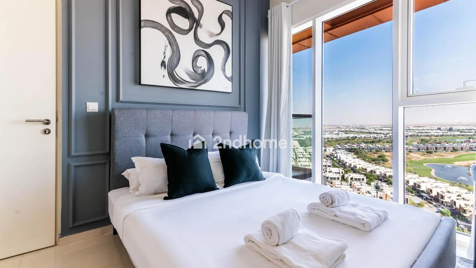 Modern 1-Br Golf Course View In Golf Vita دبي